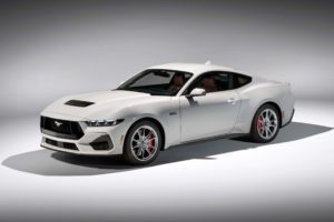 2024 Oxford White Mustang